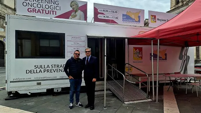 Screening oncologici gratuiti in Piazza Garibaldi: il poliambulatorio mobile dell&rsquo;ASP a Caltanissetta