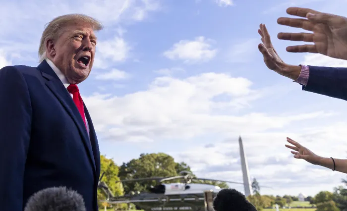  Sondaggi in calo e stacco democratico, la spinta di Trump non basta ai repubblicani: la mappa dei seggi in bilico 