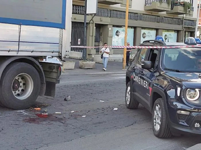 Morto il 90enne investito da un mezzo pesante in corso Italia