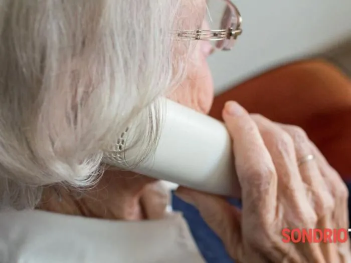 Truffa della finta figlia a Patern&ograve;: tre bonifici sottratti