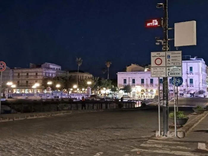 &laquo;Ztl estiva tutto l&rsquo;anno? Ha svuotato Ortigia&raquo;