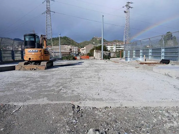 Calatabiano, ultime rifiniture prima della riapertura della Sp 127 