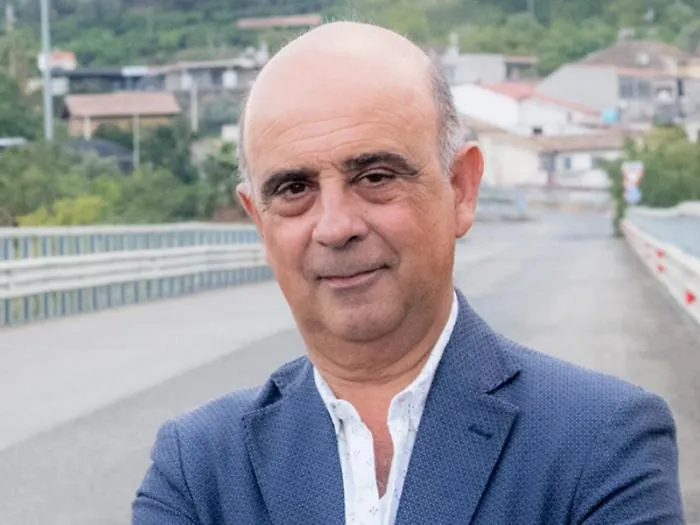 &laquo;I cittadini sono al mio fianco e sono pronto a ricandidarmi&raquo;