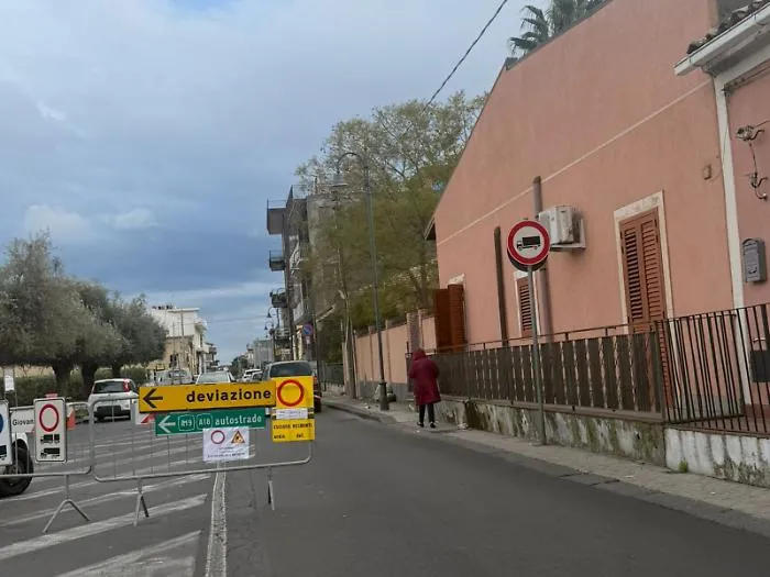 Trappeto cambia volto: riapre piazza Regina Elena