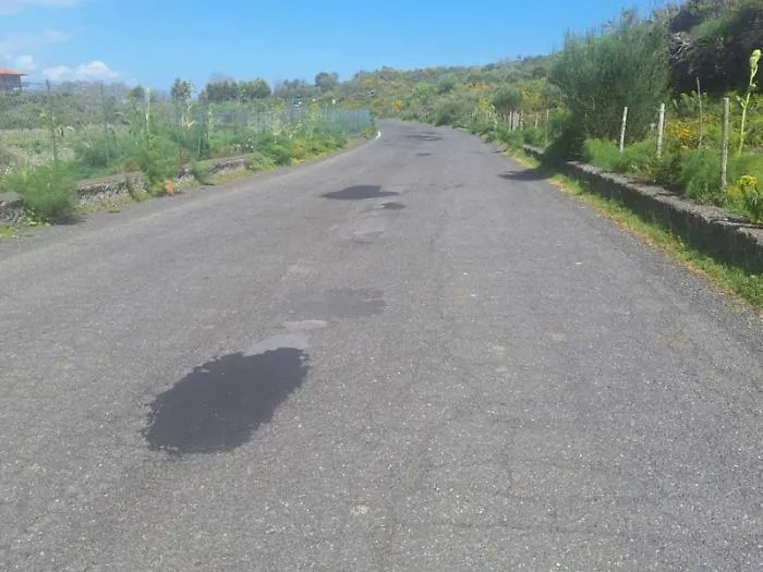 &ldquo;Quota 1000&rdquo;, rattoppate le buche sul manto