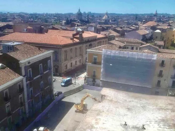 Palestra Lupo, resta solo il ricordo: demolizione in corso fino a venerd&igrave;