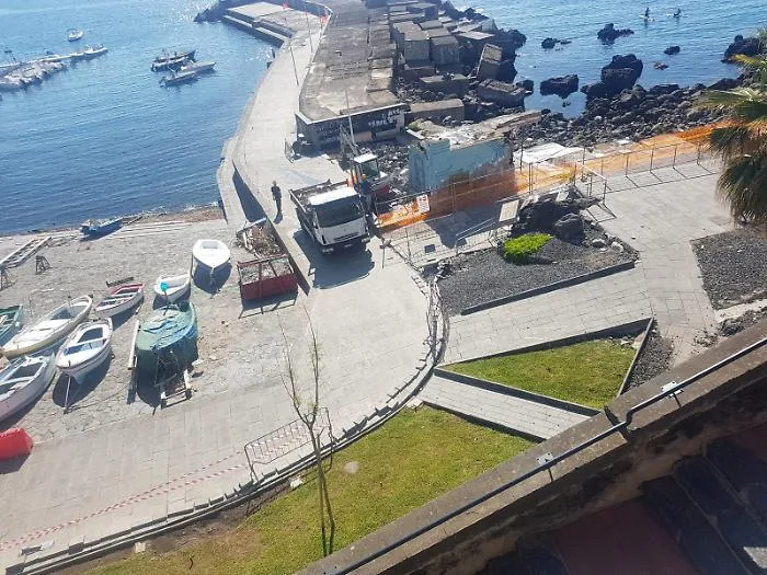 Dopo i danni del ciclone la costa pronta a ripartire lidi e solarium gi&agrave; ultimati