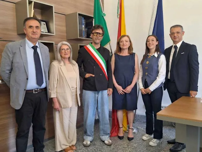 Giura la nuova Giunta: &laquo;Lavoreremo insieme per il bene della citt&agrave;&raquo;