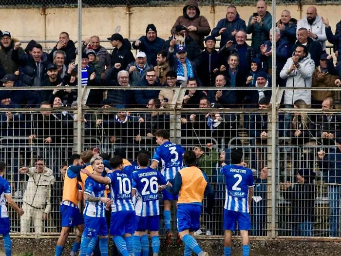 Svolta per il Gela calcio: accordo sui pagamenti al 75% e Melfa pronto a tornare presidente