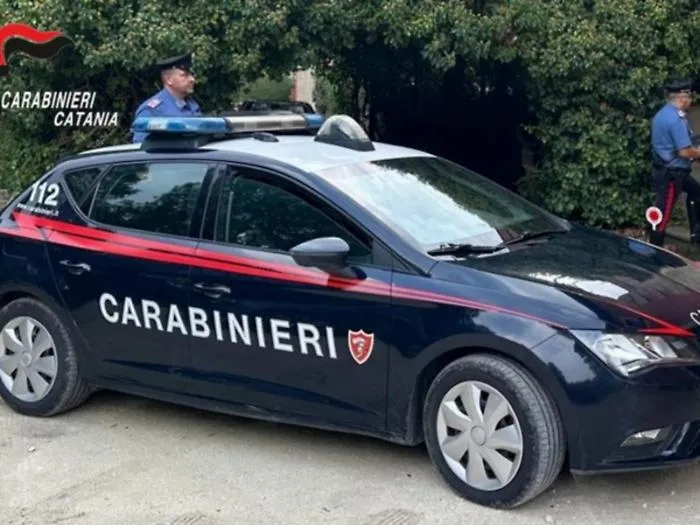 The drug dealing center uncovered by the Carabinieri: arrests confirmed