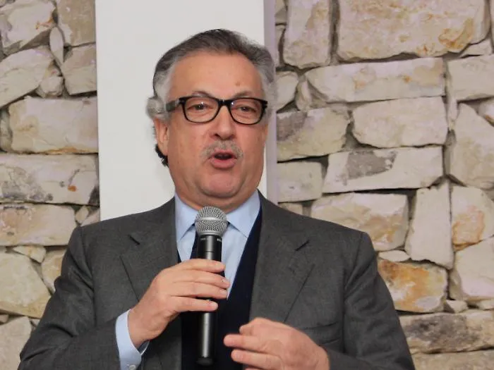 Cardinale: &laquo;S&igrave; a Schifani-bis. Mul&egrave;? Sta sbagliando tutto&raquo;
