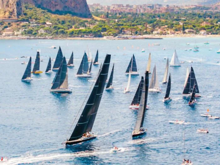 Dal gelato al beach volley, passando per le regate: tutti gli eventi turistici e sportivi in arrivo nel cartellone del Comune