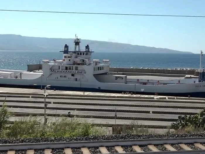 Porto di Tremestieri e incubo insabbiamento, burocrazia lumaca