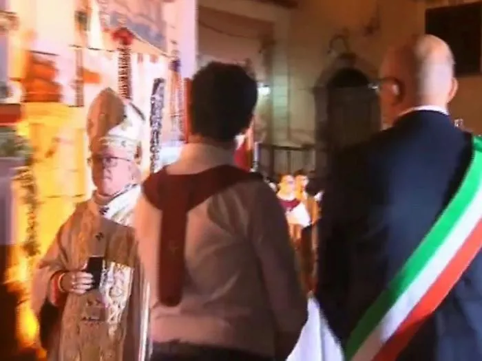 &laquo;Il mio gesto motivato per tutelare la sacralit&agrave; dell&rsquo;azione liturgica&raquo;