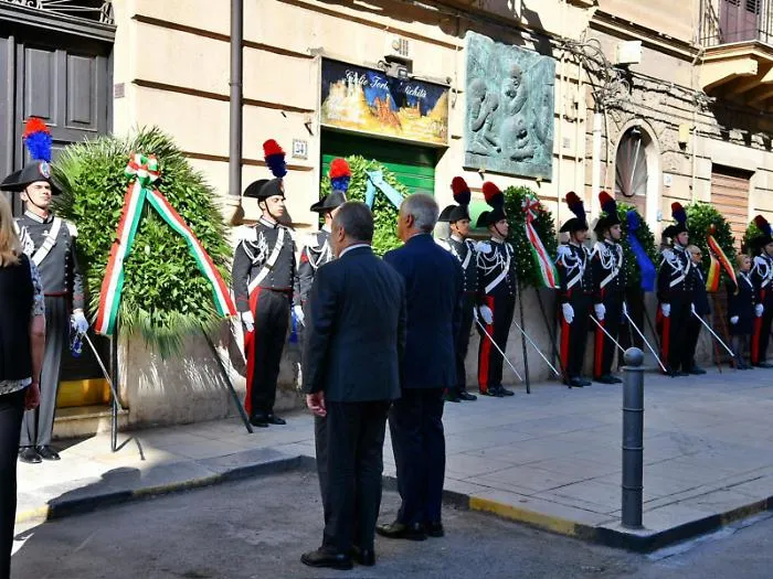 Il figlio del prefetto Dalla Chiesa: &laquo;Mafia solo al Sud? Offesa a pap&agrave;&raquo;