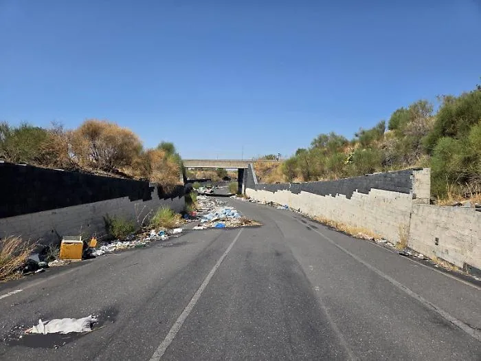 &laquo;Strade provinciali sporche e piene di buche&raquo;