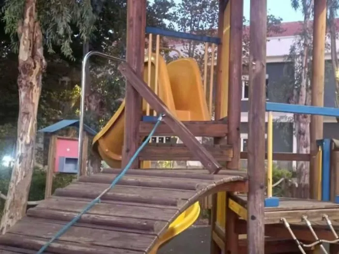 Raid al &ldquo;Parco dei Sorrisi&rdquo;, devastata la bambinopoli
