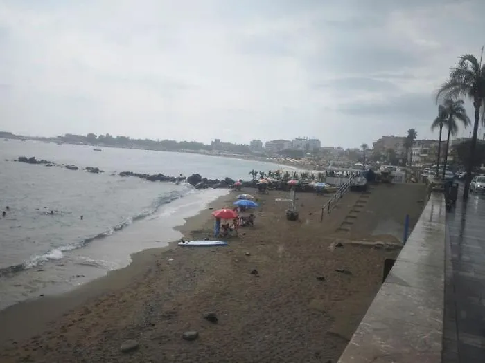 Legambiente: &laquo;Smontare i lidi di Giardini Naxos per evitare ulteriori danni&raquo;