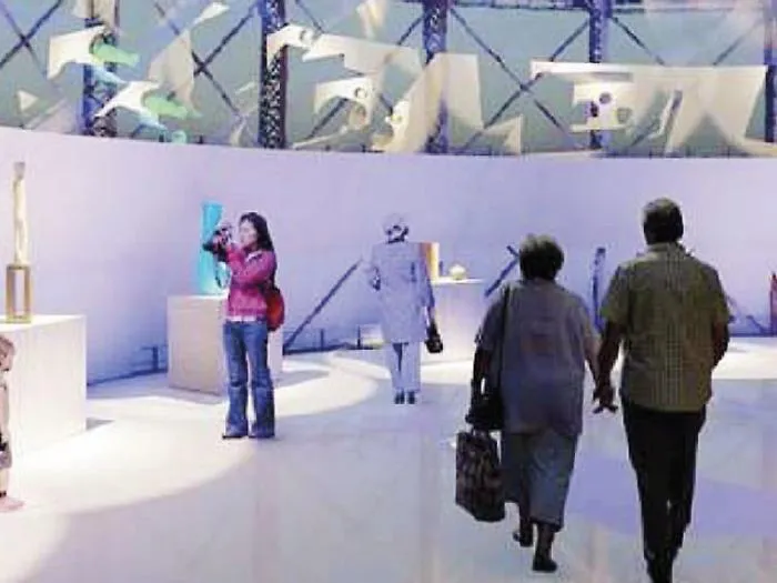 Palermo, il futuro del gasometro: coworking, giardino e rinascita
