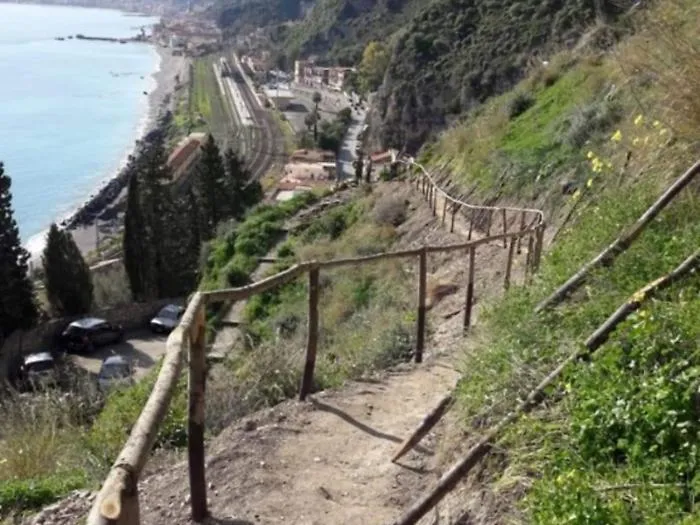 Via Madonna delle Grazie, si punta alla riapertura