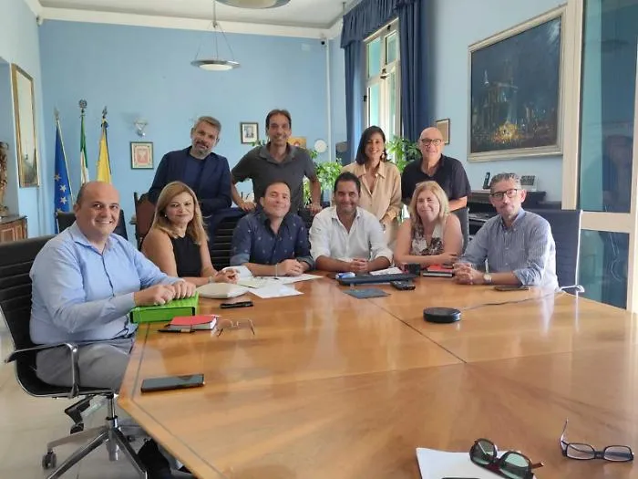 Ultimatum del sindaco di Gela agli alleati: rimpasto dopo il 15 ottobre o squadra nuova
