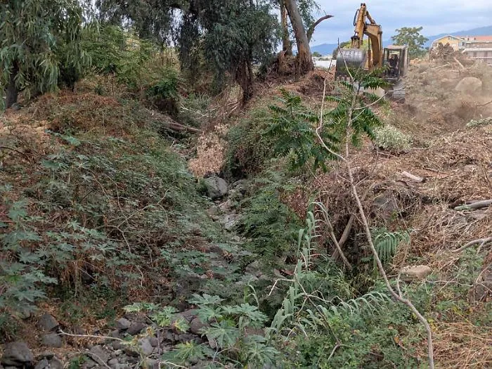 Torrente Jungo a rischio, gli alberi abbattuti scatenano la protesta