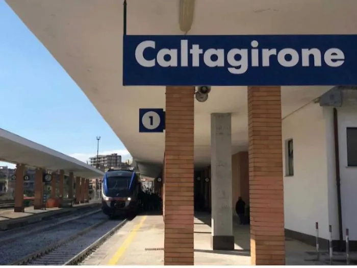 Ferrovia chiusa per lavori, mobilit&agrave; tutta su gomma