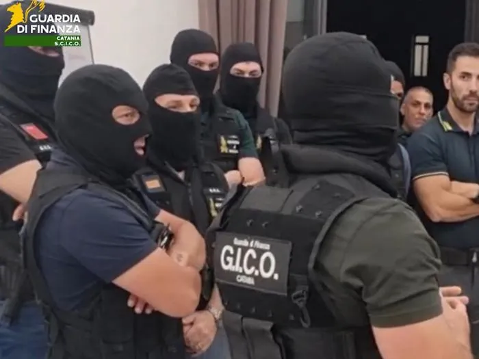 Quegli incontri del boss dei Nardo con il &ldquo;prestanome&rdquo; degli Ercolano