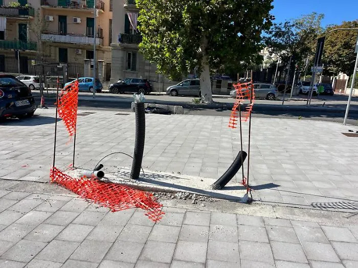 Il parcheggio Sant&rsquo;Orsola a Messina &egrave; un cantiere: aperto alle auto, ma con insidie