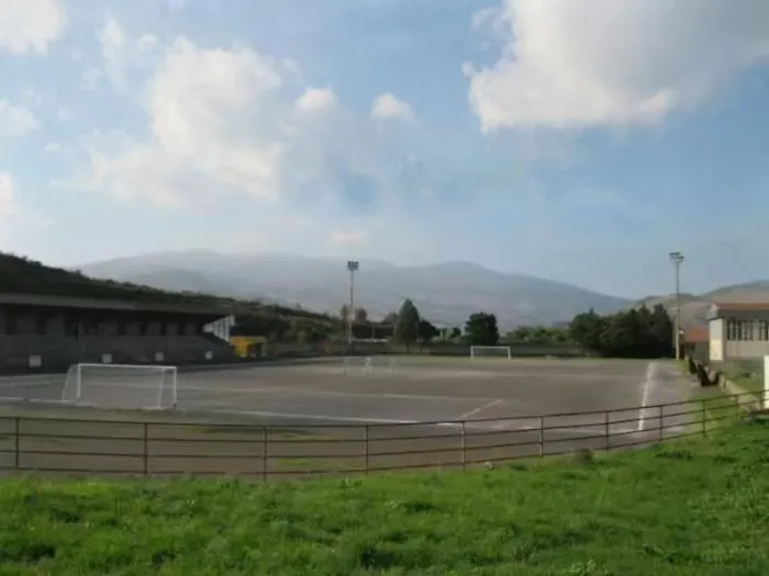 Addio terra battuta, anche il campo sportivo &ldquo;Grimaldi&rdquo; avr&agrave; l&rsquo;erba sintetica