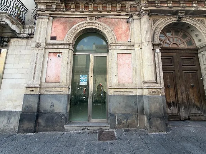 Il centro storico si &ldquo;spegne&rdquo;, corso Italia stritolato dalla crisi