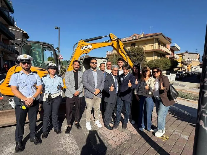Demolito il secondo tratto dell&rsquo;ex Fce: la &ldquo;Green Way&rdquo; sempre pi&ugrave; vicina alla realt&agrave;