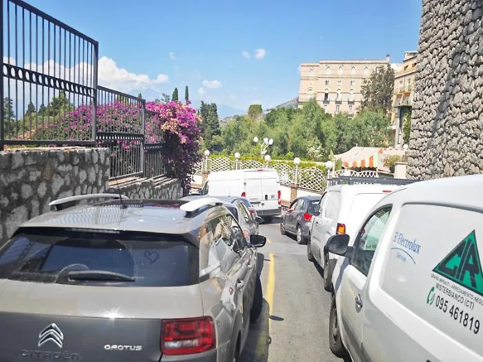 Sicurezza stradale e rumori, una stretta su velocit&agrave; e movida