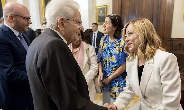 Scuola e alunni stranieri, Meloni rilegge Mattarella: &laquo;Nessuno scontro, vogliamo evitare i ghetti&raquo;